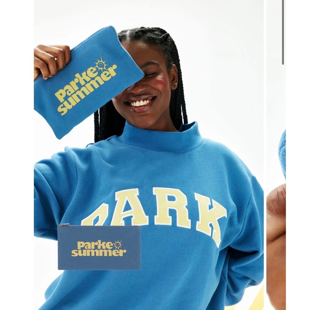 Parke SOLD OUT Summer Blue Oversized Mock Neck Sweatshirt and Pouch Set L/XL - Picture 2 of 6